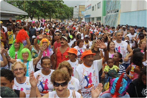 Carnaval de Rua foi ponto alto da folia em Rio das Ostras