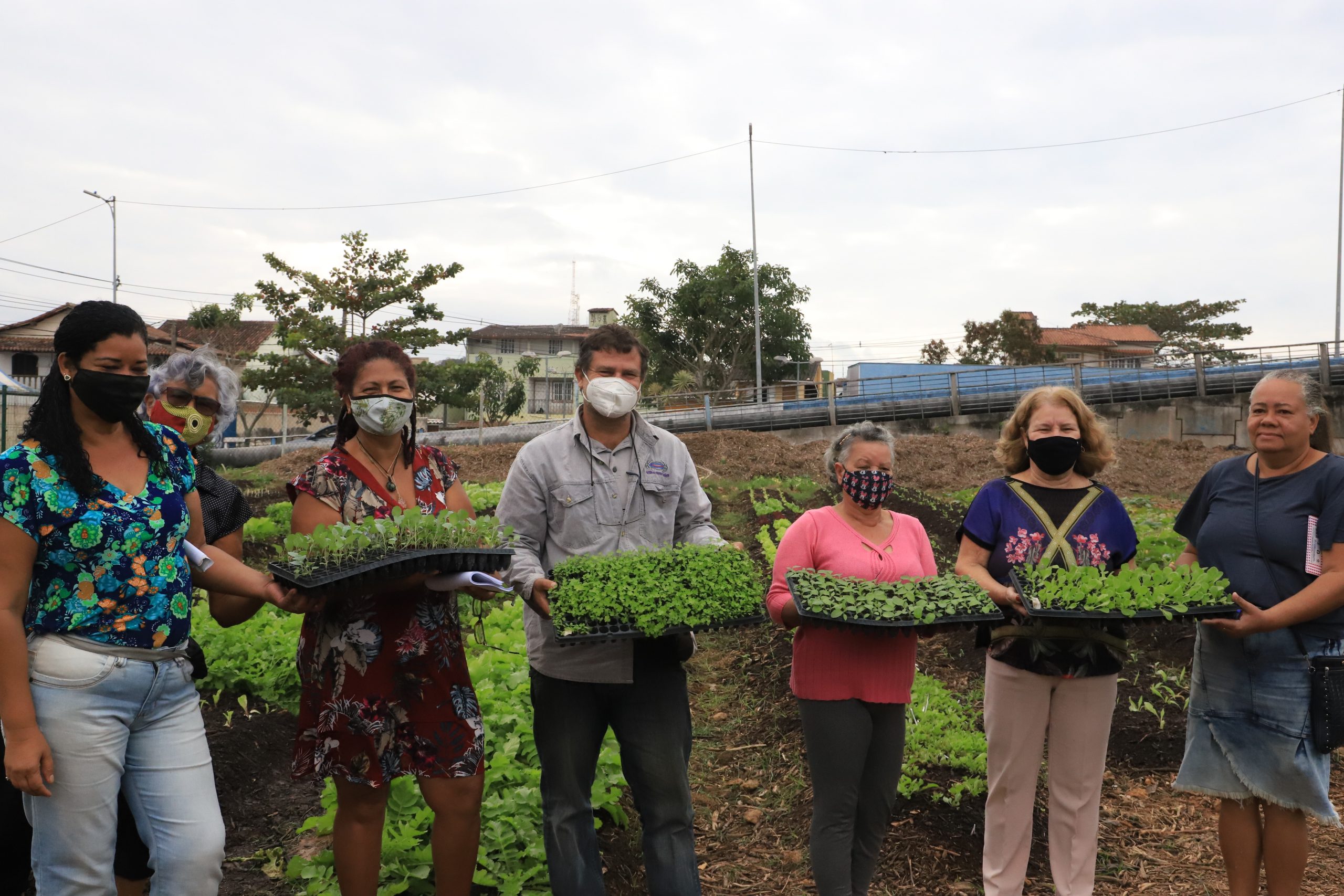 Centro de Educação Ambiental de Rio das Ostras tem horta comunitária