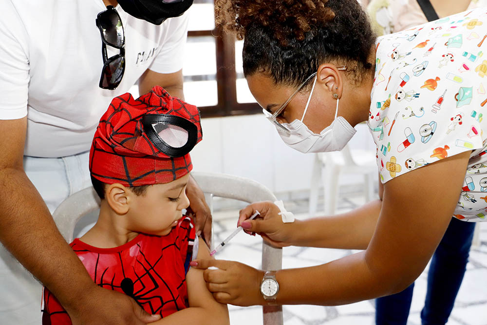 Rio das Ostras segue com imunização contra Covid de pessoas a partir de 3 anos