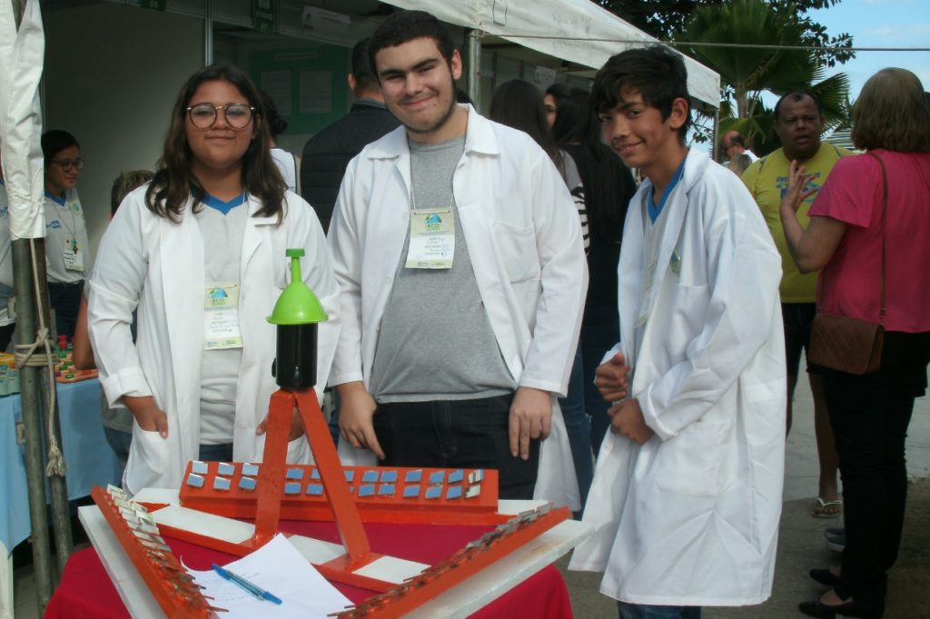 Eco-Ostras expõe trabalhos científicos dos alunos da Rede Municipal