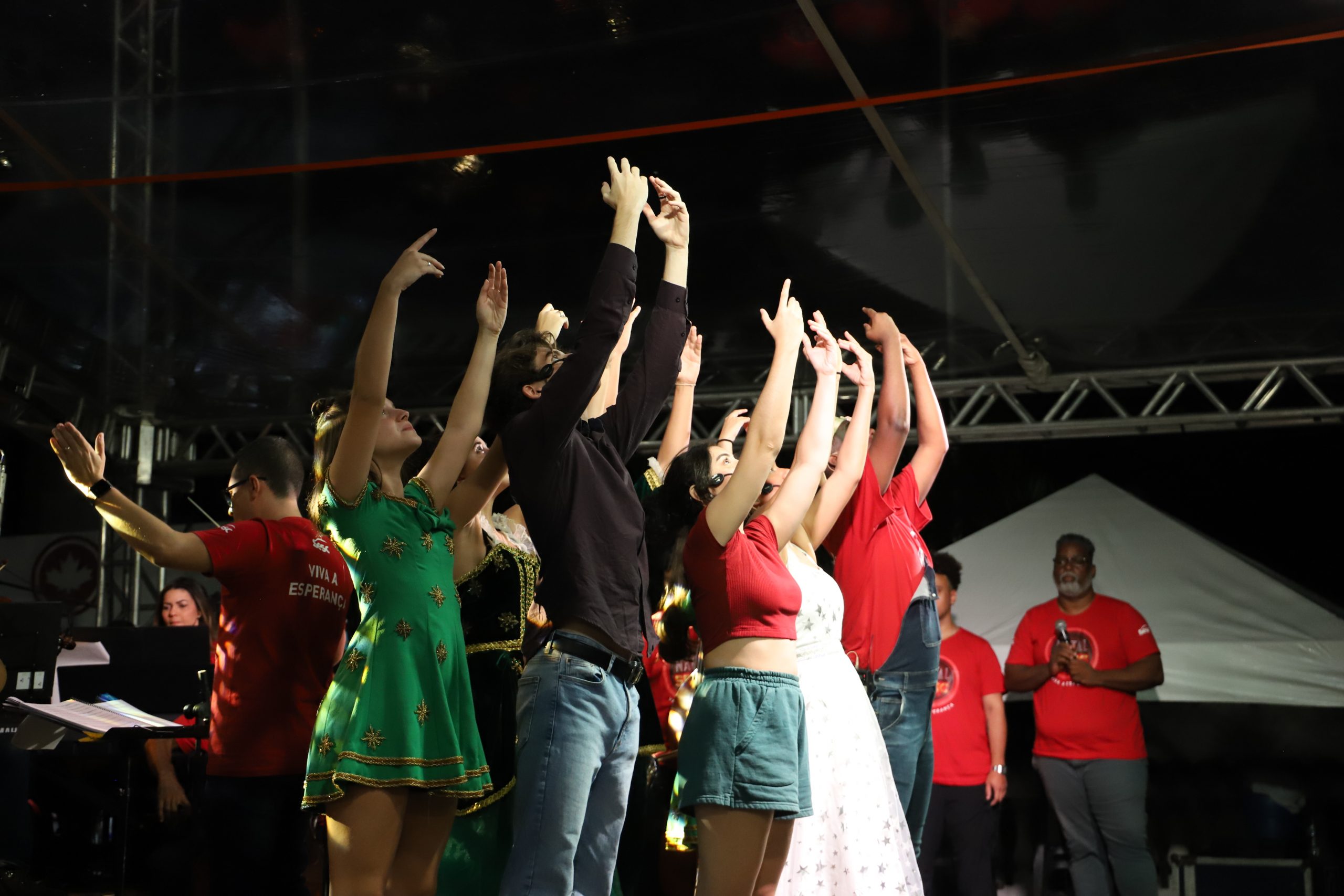 Cantata Sesc “Viva a Esperança” emociona e traz reflexões para Rio das Ostras