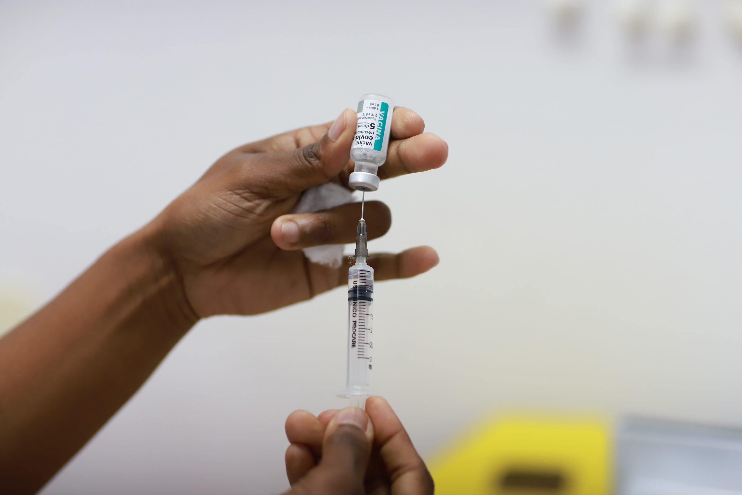 Vacinação contra a Covid continua nas unidades de saúde de Rio das Ostras