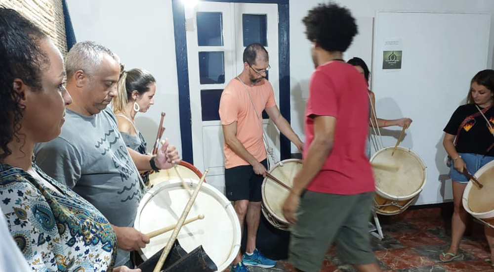 Blocos das Oficinas de Percussão da Froc abrem o Carnaval de Rio das Ostras