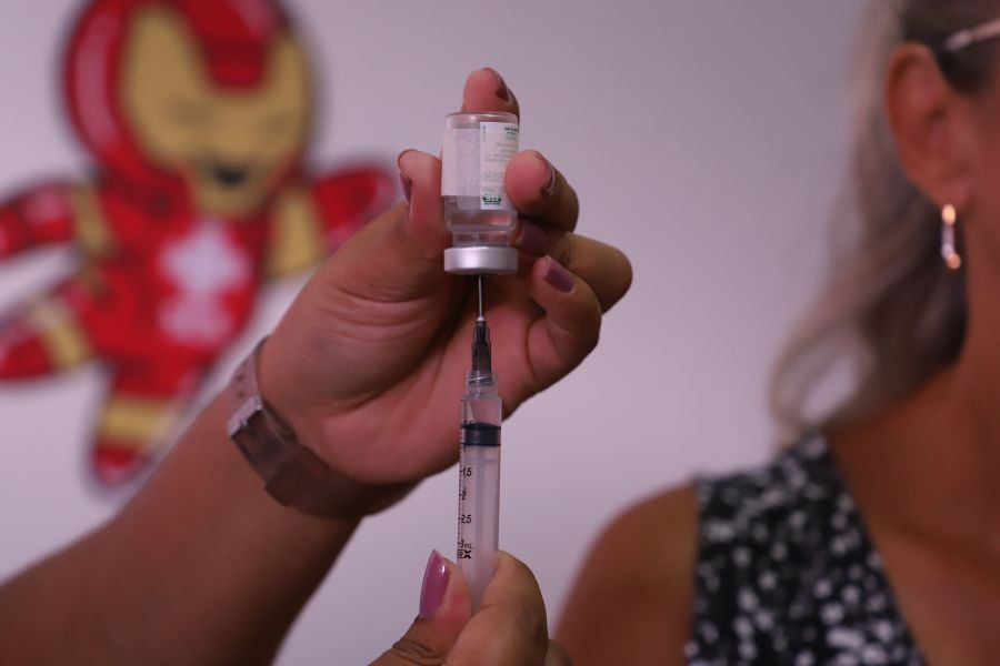 Rio das Ostras continua imunizando contra a Covid-19 e Influenza