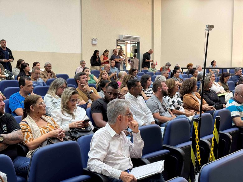 Rio das Ostras apresenta situação da Saúde e dá início à Consulta Popular
