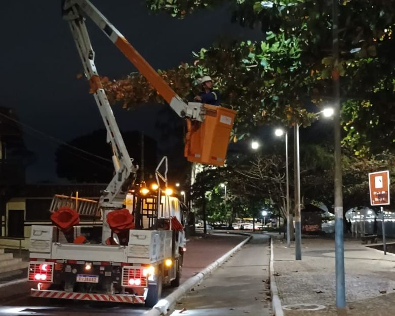 Rio das Ostras prioriza manutenção, limpeza e melhorias na iluminação pública