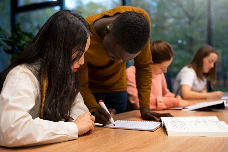 Inscrições para cursos gratuitos da FIA seguem até a próxima sexta-feira, dia 8