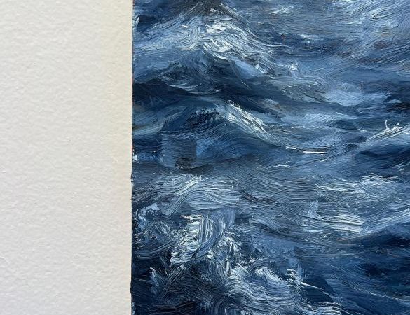 Obras abstratas inspiradas no mar são expostas na Casa de Cultura de Rio das Ostras