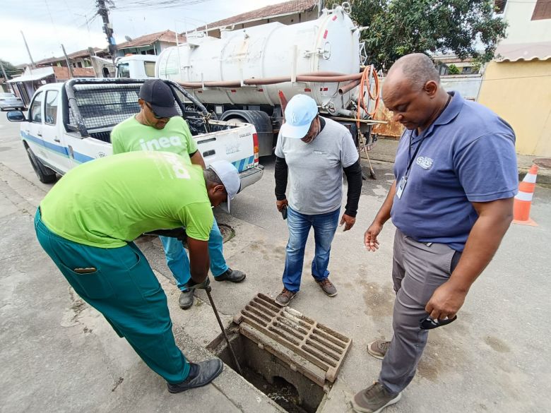 Ação em parceria entre Prefeitura e Estado previne alagamentos em Rio das Ostras