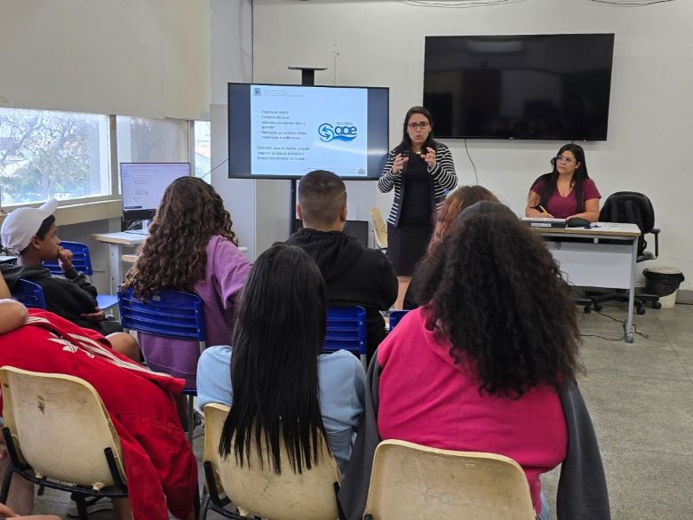 SAAE fala sobre saneamento e meio ambiente a alunos de Rio das Ostras
