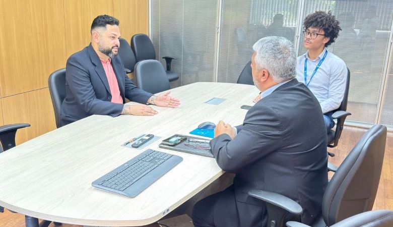 Rio das Ostras vai à Casa Civil do Estado buscando melhorias no Saneamento