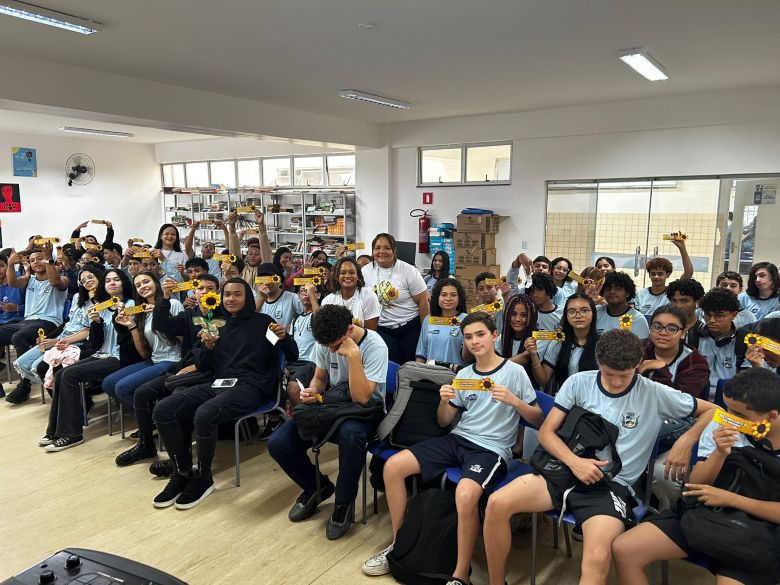 Parceria com a FIA promove conscientização sobre Setembro Amarelo nas escolas