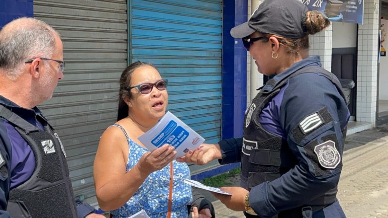 Guarda Civil Municipal de Rio das Ostras realiza campanha educativa
