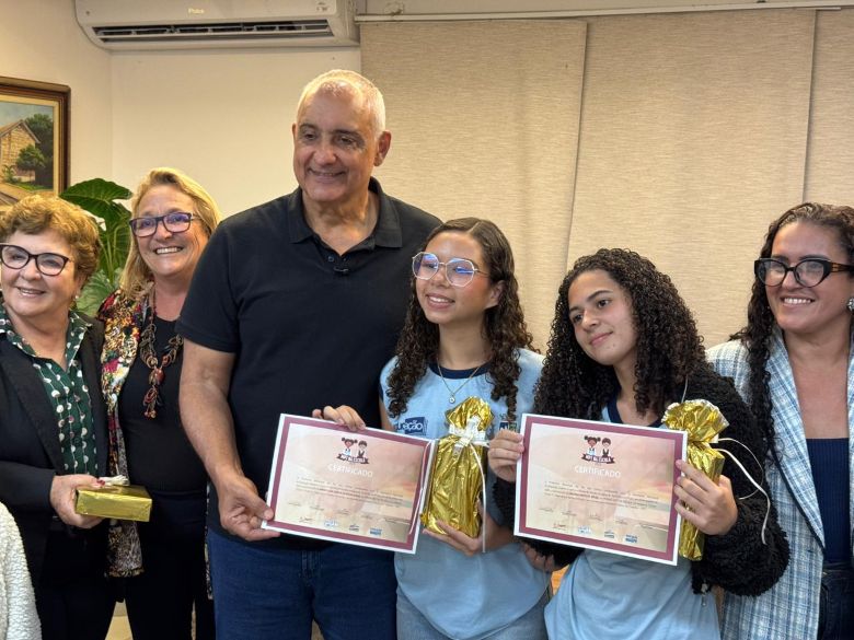 Alunos e educadores de Rio das Ostras premiados pelo MPT recebem homenagem