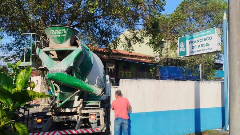 Prefeitura de Rio das Ostras inicia revitalização de castelo d’ água na Escola Francisco de Assis