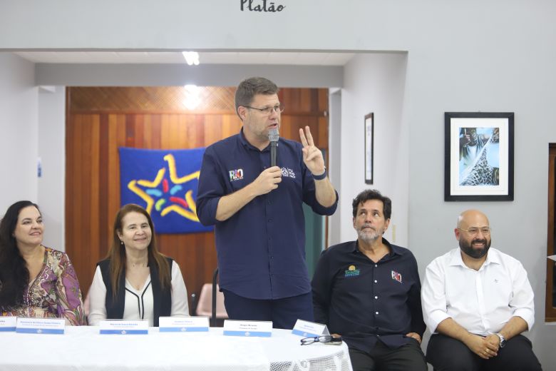 Rio das Ostras entrega Carteira Nacional a mais de 100 artesãos da Cidade