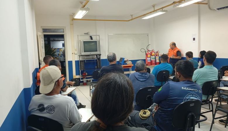 Defesa Civil de Rio das Ostras inicia curso de formação para jipeiros voluntários da Região