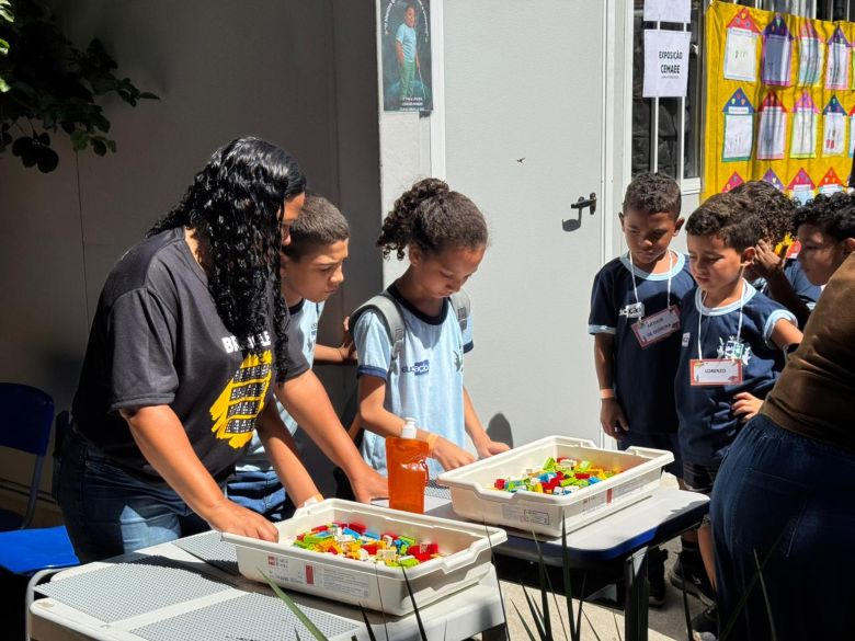 Feira Literária das Escolas Municipais de Rio das Ostras celebra a diversidade