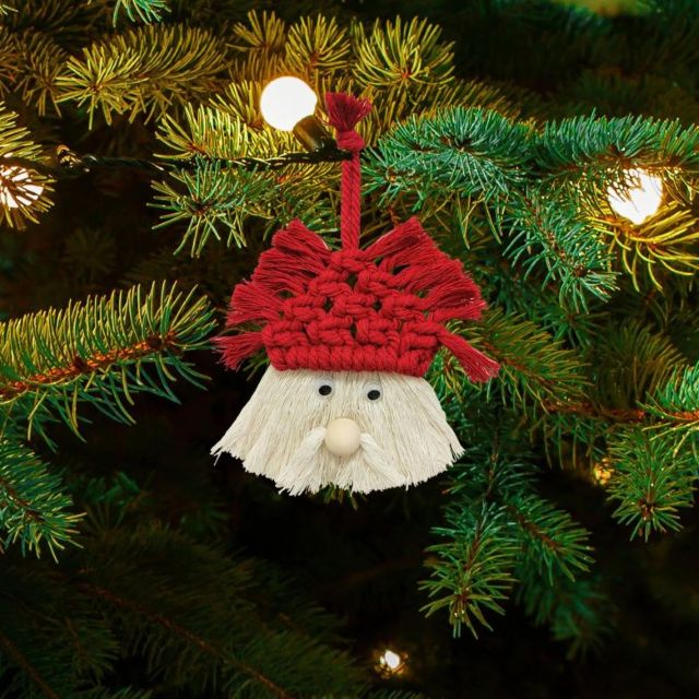 Oficinas de artesanato em Rio das Ostras ensinam a criar decoração natalina