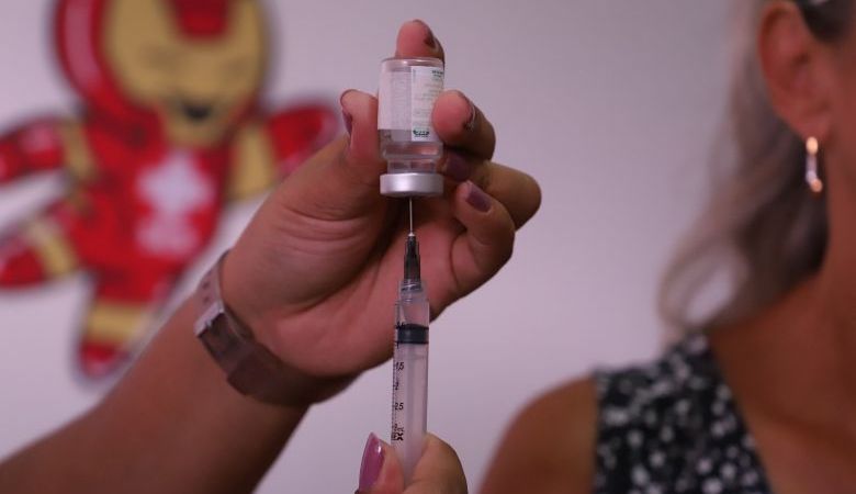 Rio das Ostras incentiva vacinação contra Covid-19