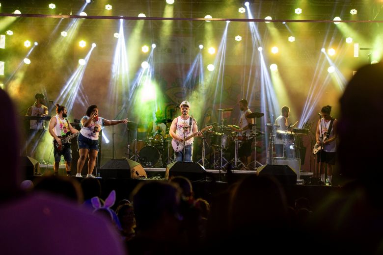 Rio das Ostras consolida título de Capital do Jazz e Blues com o CarnaJazz 2026