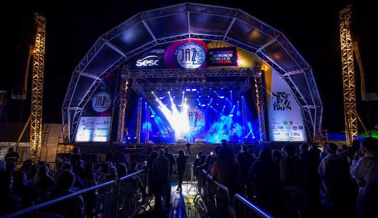 Comitiva do Rio das Ostras Jazz & Blues Festival representa Evento em Barcelona