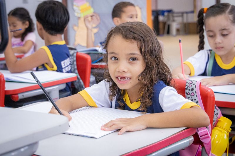 Rio das Ostras supera meta de alfabetização no ano de 2025