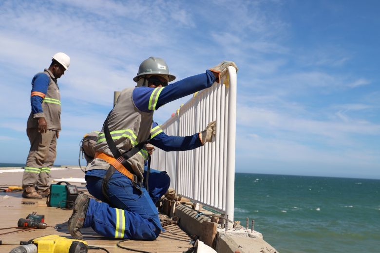 Rio das Ostras avança nas obras do Píer do Emissário