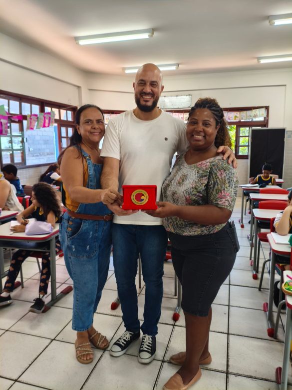 Rio das Ostras celebra Selo Ouro do Compromisso Nacional com a Alfabetização