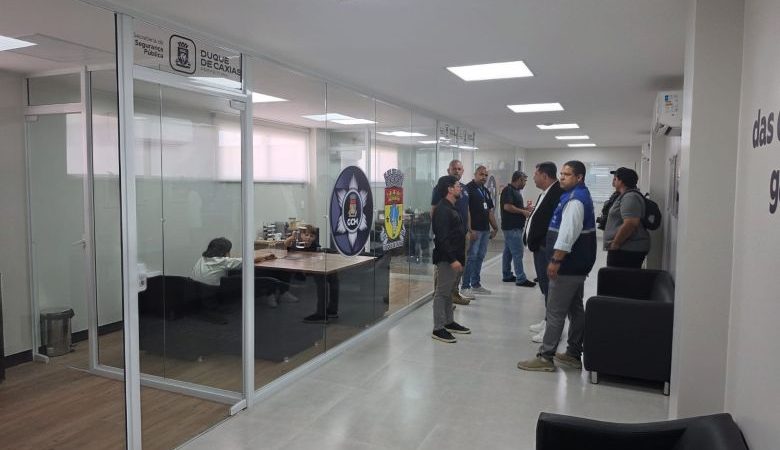Secretário de Rio das Ostras visita Complexo de Segurança de Duque de Caxias