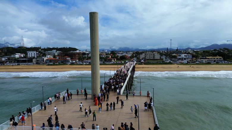 Rio das Ostras celebra a reabertura do Píer do Emissário