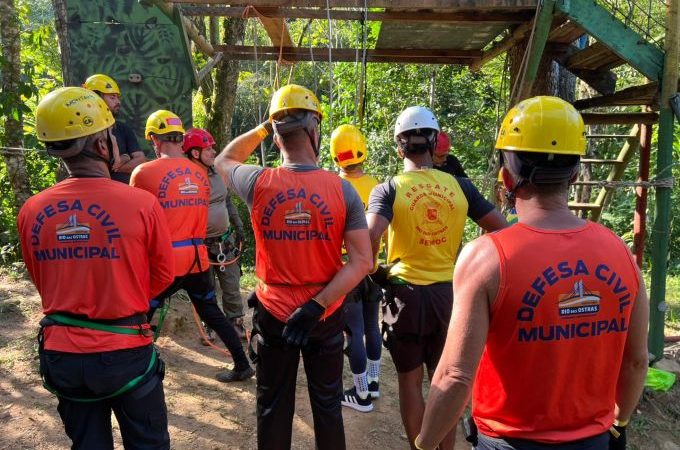 Defesa Civil e Guarda Ambiental participam de treinamento em rapel