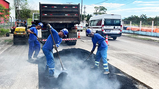 Ações de recapeamento asfáltico chegam à ZEN em Rio das Ostras