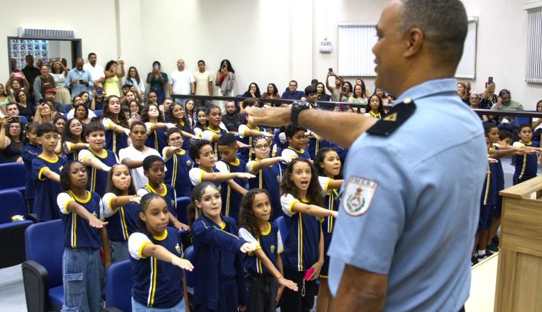 Alunos da Rede Municipal de Rio das Ostras se formam no Proerd