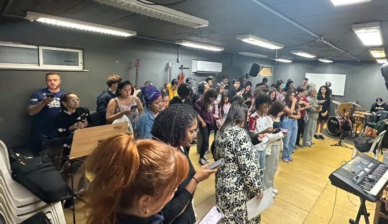 Centro de Formação Artística de Rio das Ostras encerra semestre e prepara Feira Onda 2026