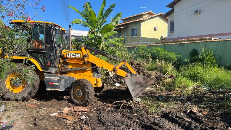 Seguem intensificadas ações de manutenção em diversas localidades de Rio das Ostras