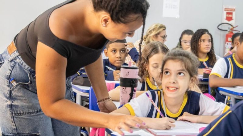 Educação convoca candidatos do Processo Seletivo Simplificado para entrega de documentos
