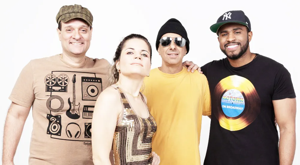 Flor de Aruanda abre a programação de maio do Soul da Casa no Teatro Popular de Rio das Ostras