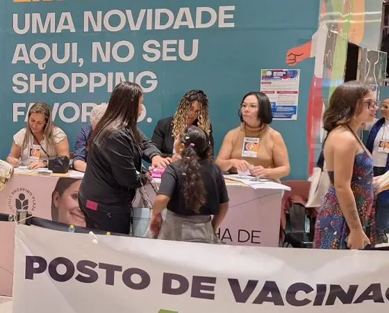 Ação da Prefeitura no Shopping Plaza Rio das Ostras vacina mais de 2600 pessoas