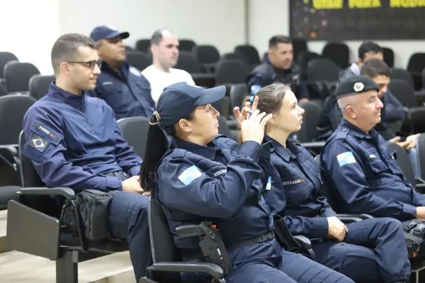 Segurança de Rio das Ostras capacita Guardas de Varre-Sai para uso de armas não letais