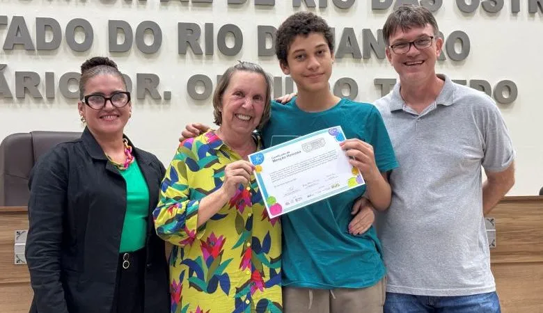 Alunos premiados na Obmep são homenageados em Rio das Ostras