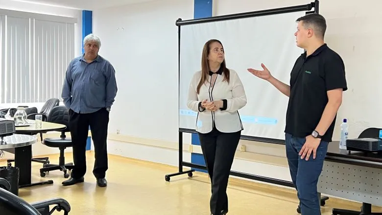 Rio das Ostras lança projeto piloto de qualificação para mercado offshore