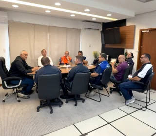 Prefeito Carlos Augusto reúne Forças de Segurança para traçar planos para o Verão