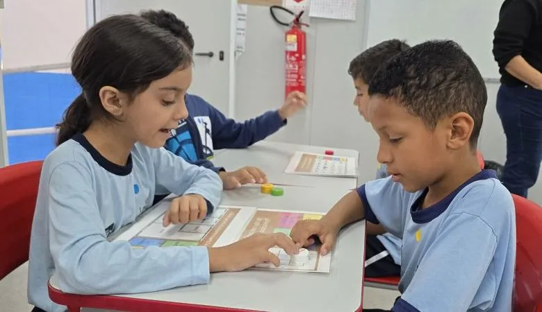 Rio das Ostras conquista ouro no Selo Nacional Compromisso com a Alfabetização